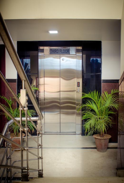 The Signature Inn Bangalore Exterior photo