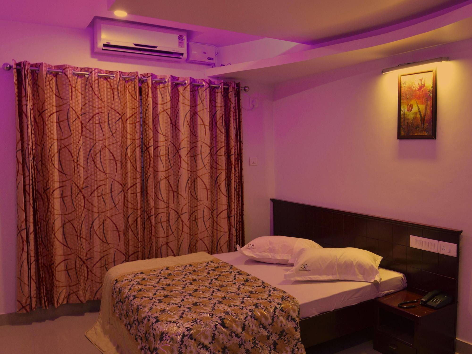 The Signature Inn Bangalore Exterior photo